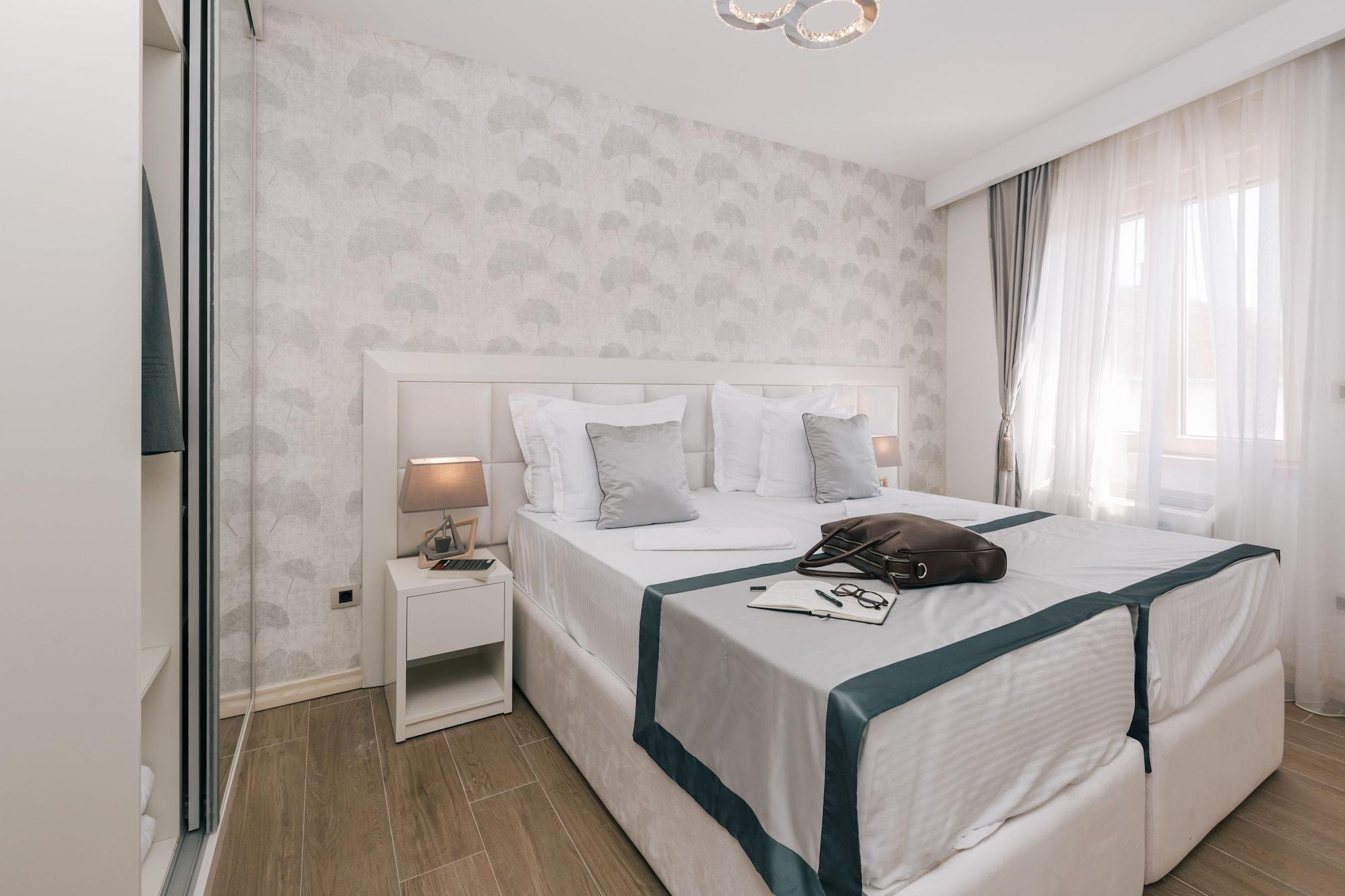 Splendido Mb Apartments Tivat Ngoại thất bức ảnh