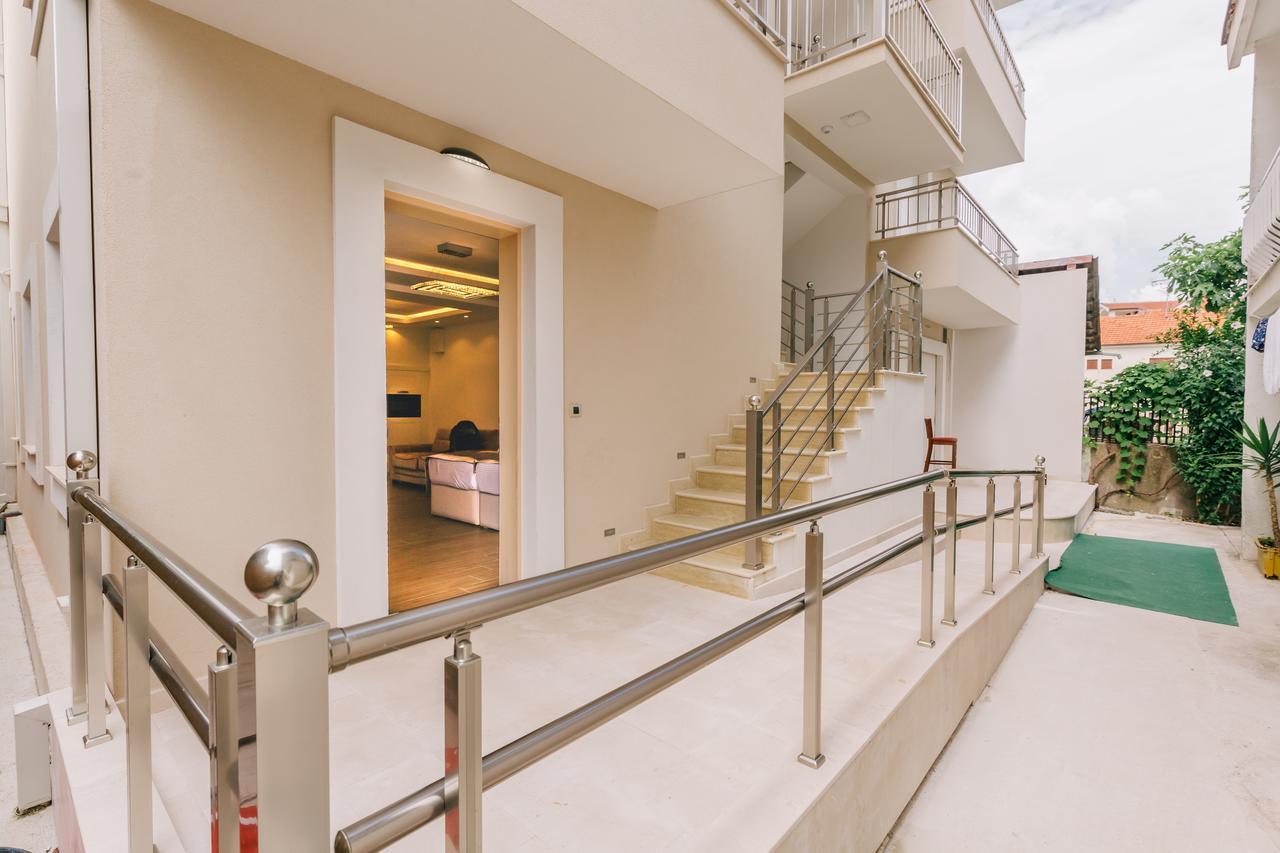 Splendido Mb Apartments Tivat Ngoại thất bức ảnh